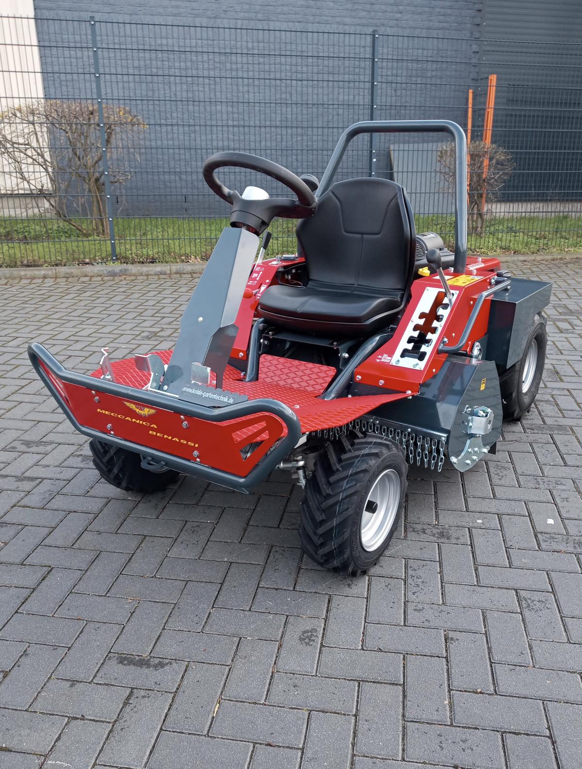 Benassi Schlegelmäher Aufsitzmäher FOX 95 4WD - Allrad