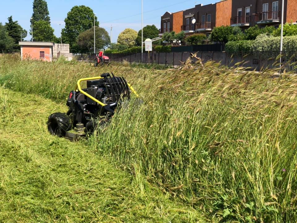 Herkules Predator K34 Ferngesteuerter Böschungsmäher